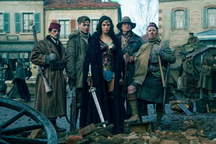 La historia detrás de la fotografía de Wonder Woman en Bélgica