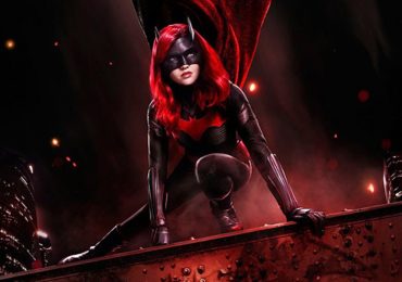 ¡Su tiempo es ahora! Nos anuncia Batwoman en nuevo póster