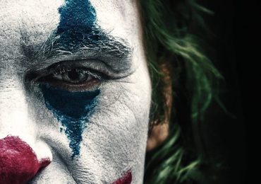 ¡Se desata la locura en Gotham con los nuevos pósters de Joker!