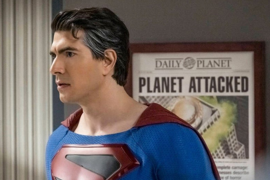 Brandon Routh es impactante como Superman en Crisis on Infinite Earths