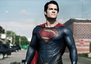 Henry Cavill: "No he renunciado a Superman"