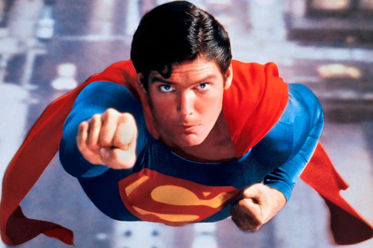 La capa del Superman de Christopher Reeve rompió récord en subasta