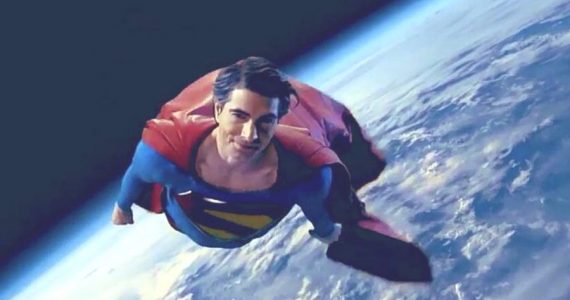 Crisis rinde homenaje al Superman de Christopher Reeve
