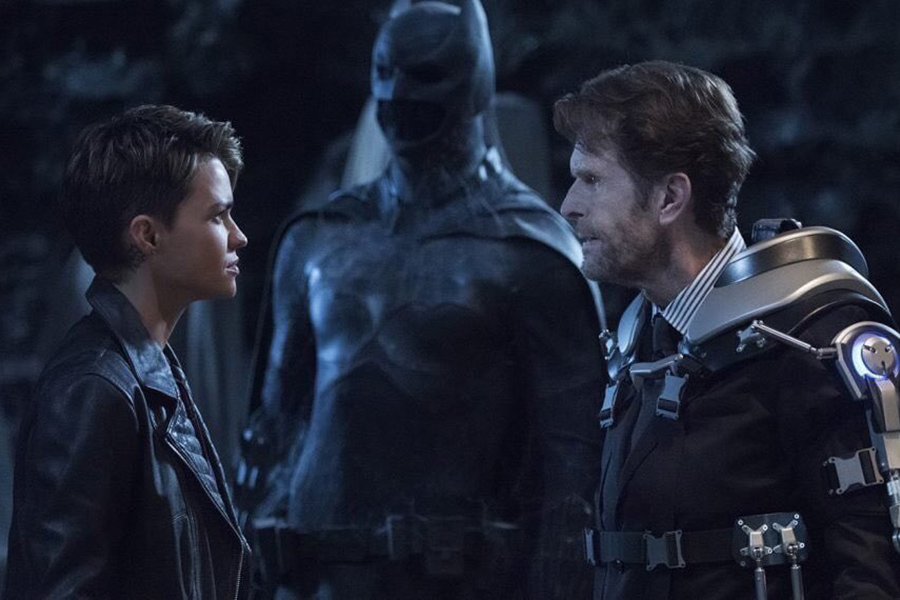 ¿Batwoman está ligada a la trilogía de The Dark Knight?