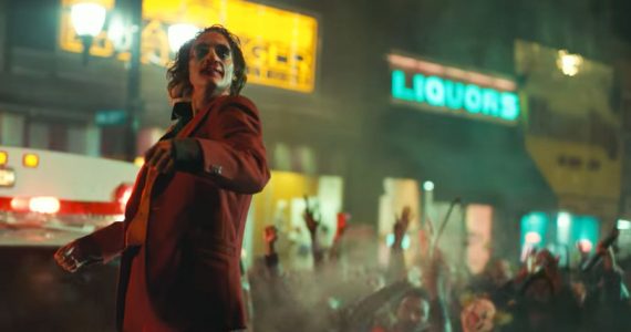 Joker (Joaquin Phoenix) es arrestado en Washington