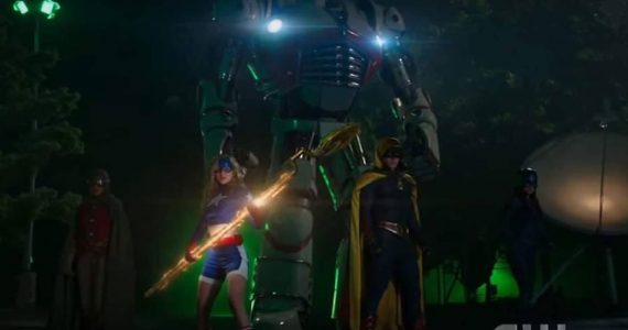 Primer vistazo a la Justice Society of America y adelanto de Stargirl