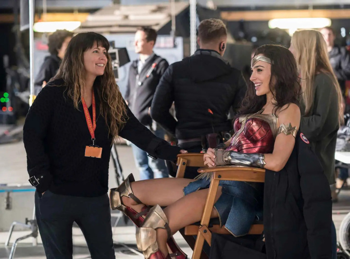Diana y Cheetah se enfrentan en nuevas imágenes de Wonder Woman 1984