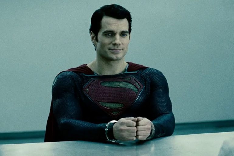 Henry Cavill desea interpretar a Superman durante muchos años
