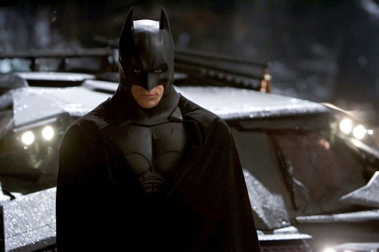 Nolan dice que su trilogía de Batman llegó antes de la “máquina de comercio” de los superhéroes