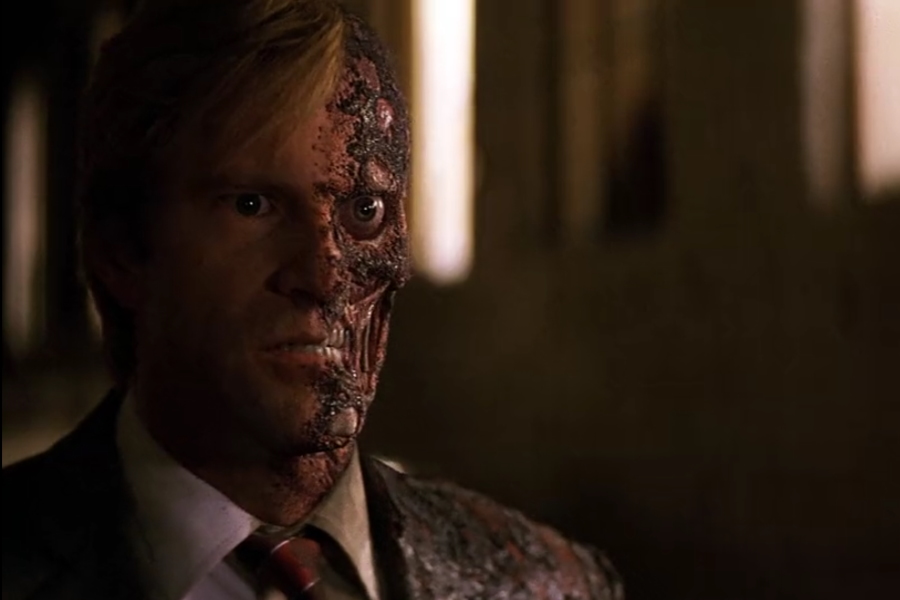 Two-Face hubiera actuado de manera diferente en The Dark Knight