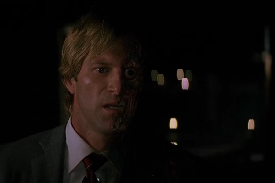 Two-Face hubiera actuado de manera diferente en The Dark Knight