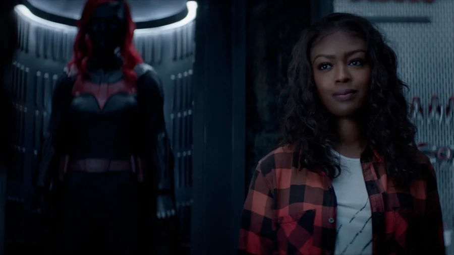 El crossover entre Batwoman y Supergirl no se realizará en 2021