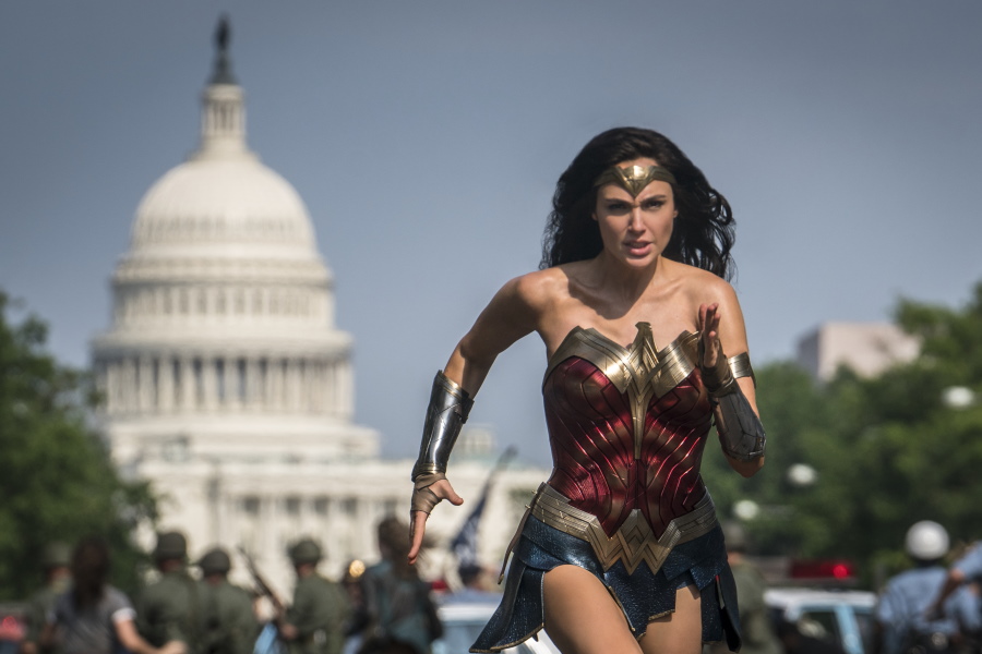 ¿Porqué Warner Bros. no quería producir la primera película de Wonder Woman?