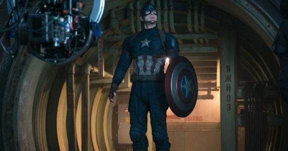Chris Evans extraña (en parte) al Capitán América