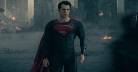 ¿Por qué Superman no usó su calzón rojo en Man of Steel?